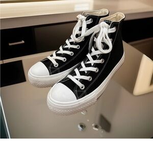 Sincerely Jules Casual Black and White High-Top Canvas Sneakers